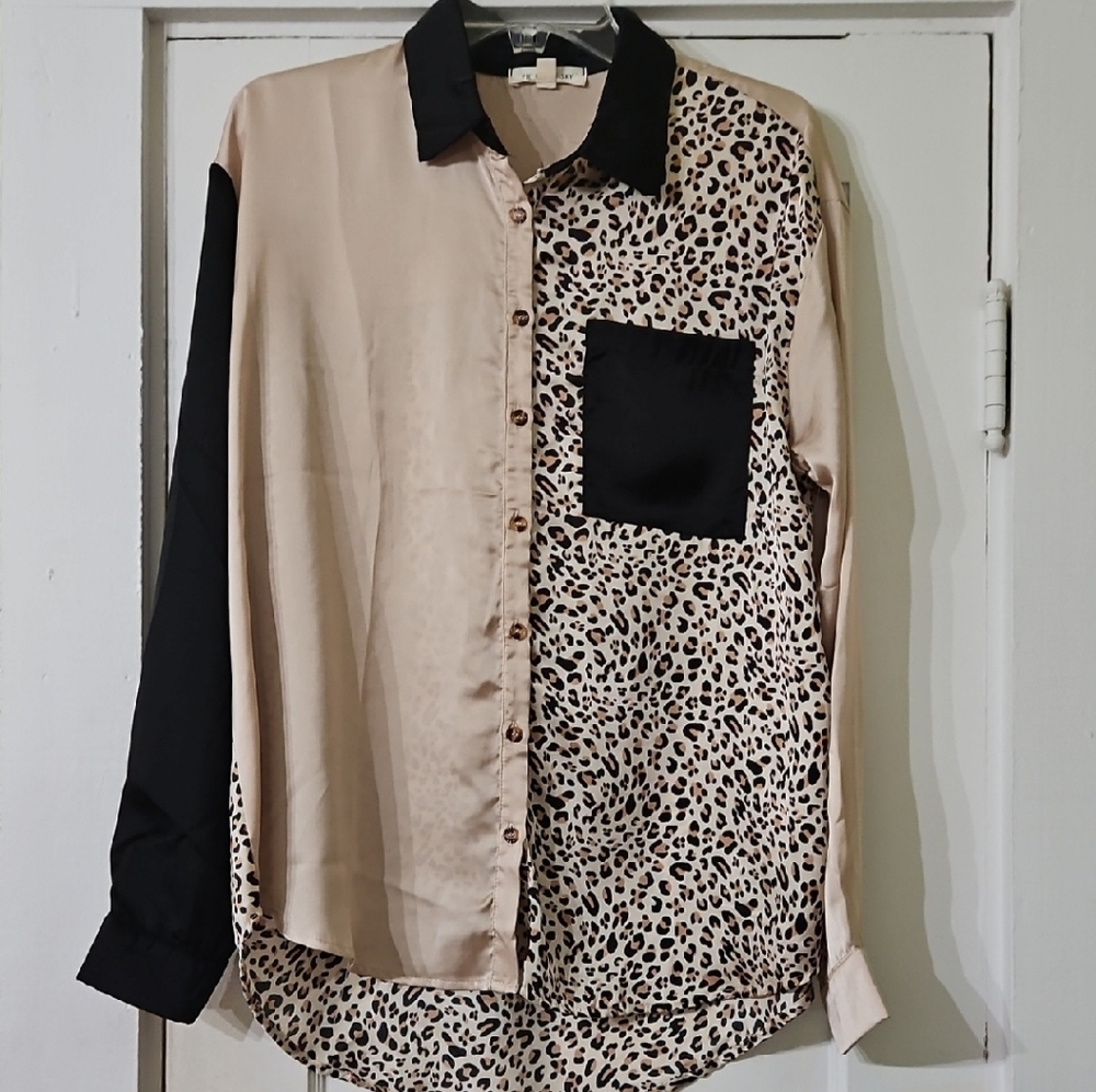 Chic Leopard Print Women's Blouse